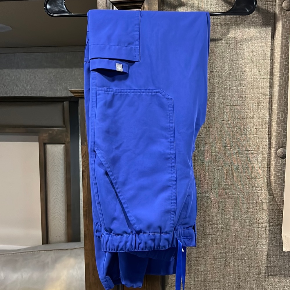 Mens Figs scrub pants